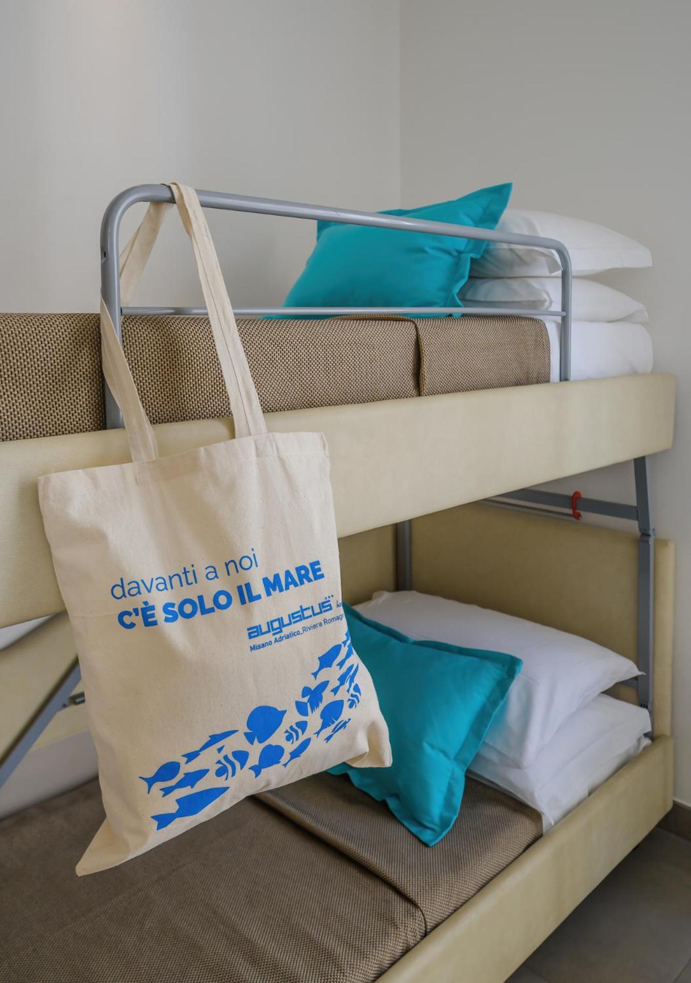 Hotel Augustus- Direttamente sul mare Misano Adriatico Esterno foto