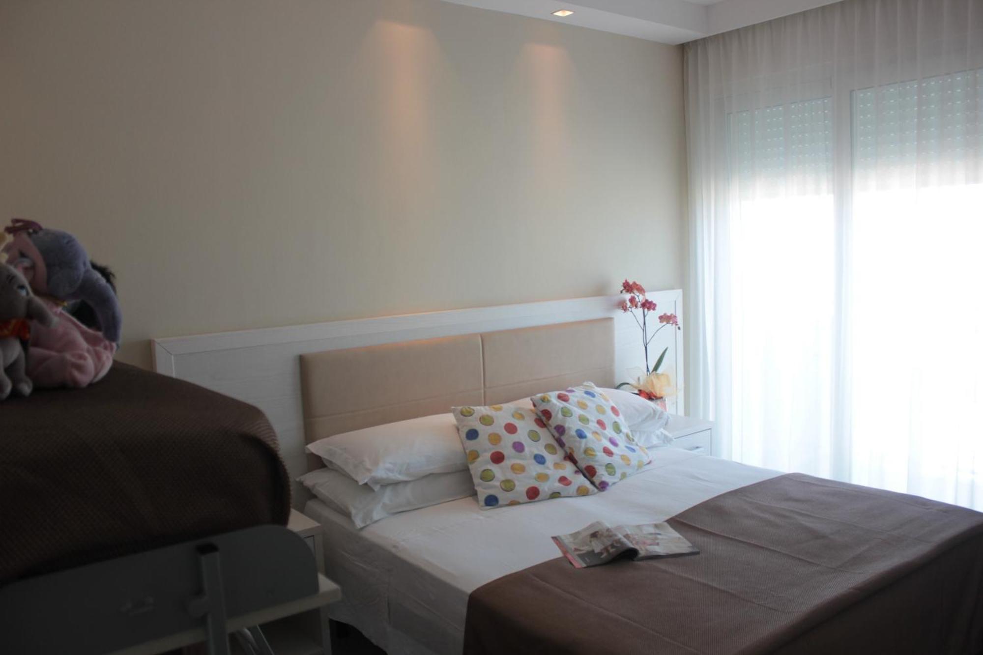 Hotel Augustus- Direttamente sul mare Misano Adriatico Camera foto